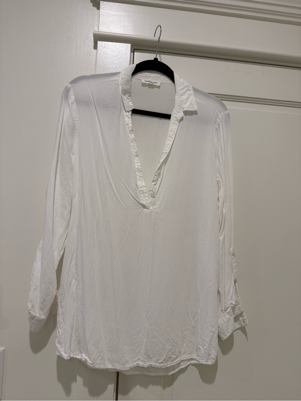 beachlunchlounge White V-Neck Lightweight Blouse